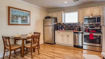 公寓 (Orange Street Apartment) | 私人廚房