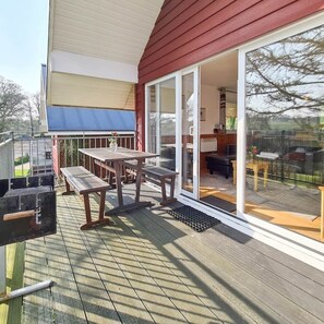 Property grounds - Ta Mill Meadowview Chalet 2 in a Stunning Retreat (Launceston)