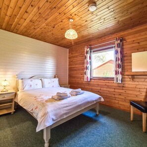 2 Schlafzimmer, Bügeleisen/Bügelbrett, Reisekinderbett, kostenloses WLAN