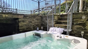 Baignoire à remous extérieure
