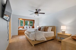 4 habitaciones, escritorio, tabla de planchar con plancha y wifi 