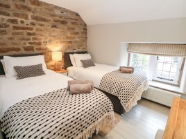 2 habitaciones, decoración personalizada y muebles diferentes