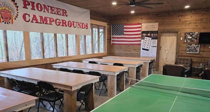 Cabin 7 - Rustic Mountain Cabin - Up to 3 persons