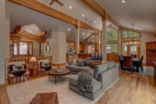 Chimenea y futbolito 