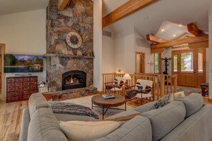 壁炉、桌上足球