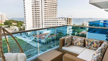 Standard Apartment | Balcony