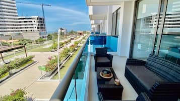 Basic Apartment | Balcony view