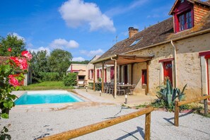 Pool - So Villa Noé Michel (72) - Heated pool - Basketball - 2h Paris - 30 p. (Vallon-sur-Gée)