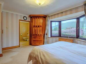 3 habitaciones, wifi gratis y ropa de cama 