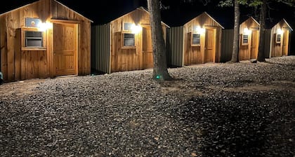 Cabin 8 - Rustic Mountain Cabin Rental - Up to 3 persons