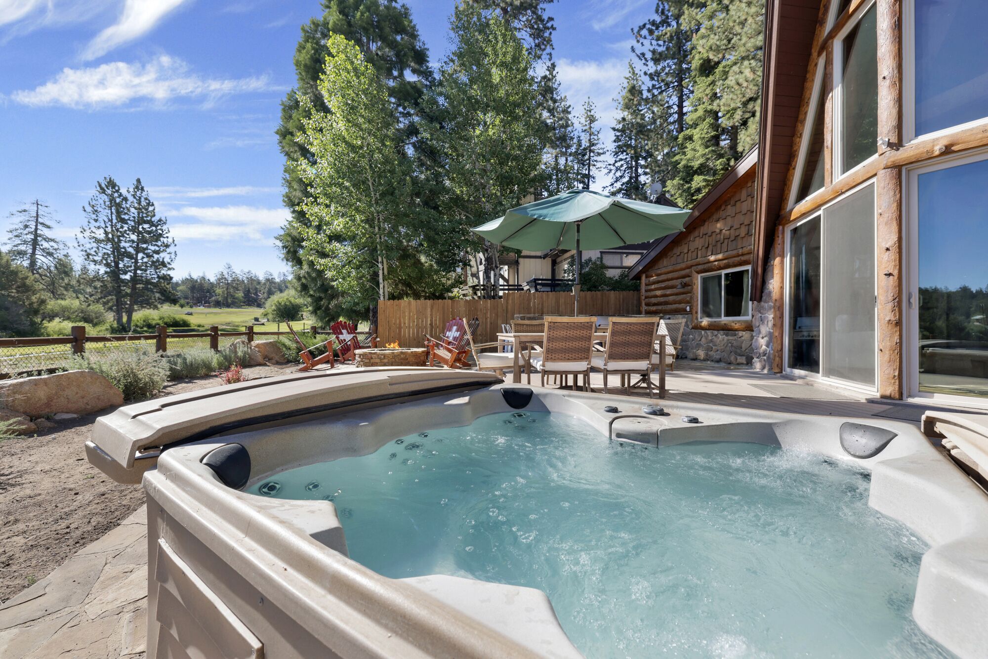 Big Bear Den- Hot Tub- Firepit- Golf Course Resort Location