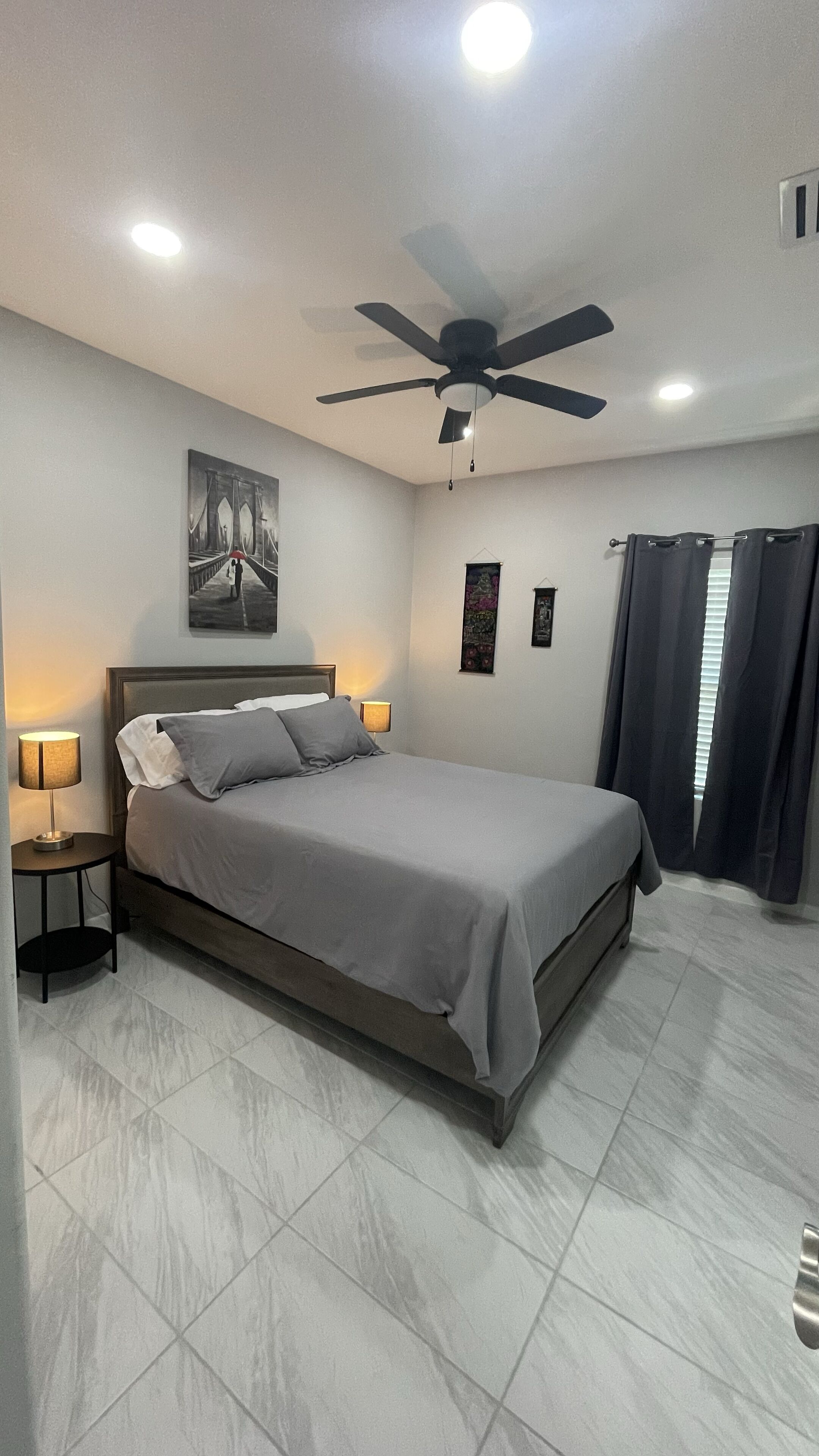 2 habitaciones, wifi gratis y ropa de cama 