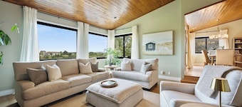 Paso Wine Oasis: Hot Tub, Sauna, King Beds, Views