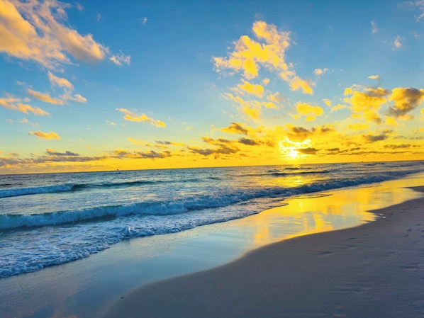 Beach nearby - Central Destin-3 Pools-Pickleball-Pet Friendly (Destin)