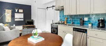 Modern Tech-Savvy Retreat with Stylish Tiny House