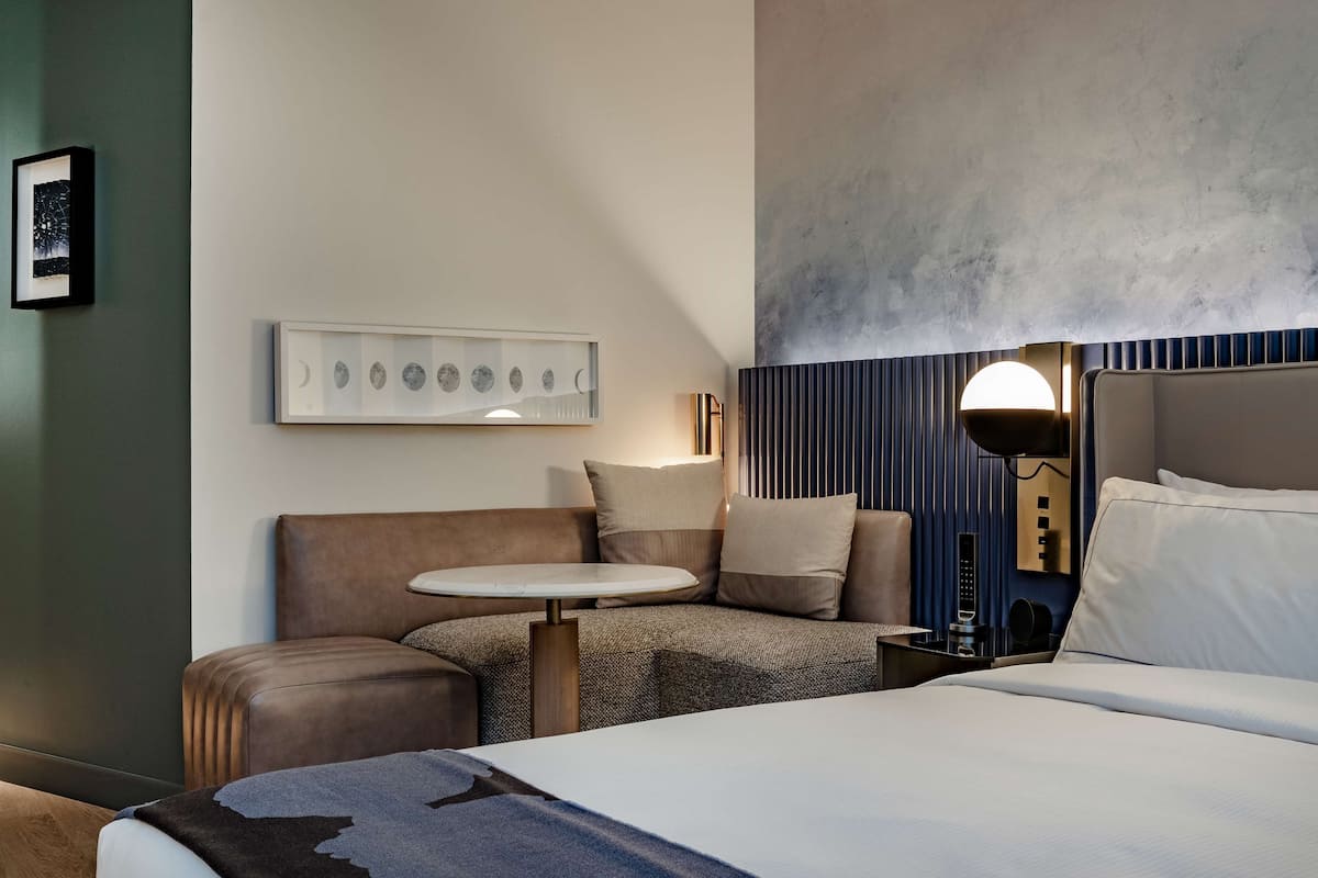 1 chambre, literie de qualité supérieure, couette en duvet d'oie