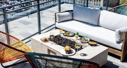 The Morrow Washington Dc, Curio Collection By Hilton