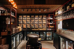 Tasting room - Motto By Hilton Rotterdam Blaak (Rotterdam)