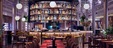 Bar (en el alojamiento)