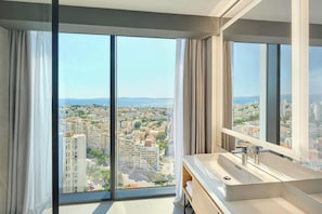 Superior Room, 1 King Bed, Non Smoking, Sea View | Bathroom | Rainfall showerhead, designer toiletries, hair dryer, bathrobes