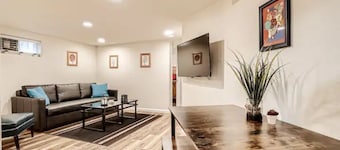 Sloans Lake Getaway Near Broncos & Downtown Denver
