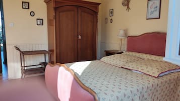 1 habitación, cuna de viaje, wifi gratis y ropa de cama