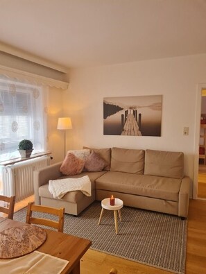 Living area - Family apartment Sisi in the center of Seefeld modern and tasteful (Seefeld in Tirol)