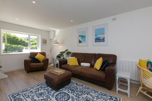 Living room - Hillywych Studio (Redruth)