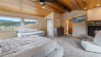 3 bedrooms, travel crib, free WiFi, bed sheets