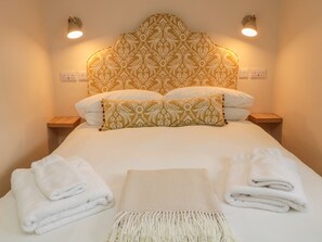 2 bedrooms, individually decorated, individually furnished, free WiFi - 46 Castle Street (Berwick-upon-Tweed)