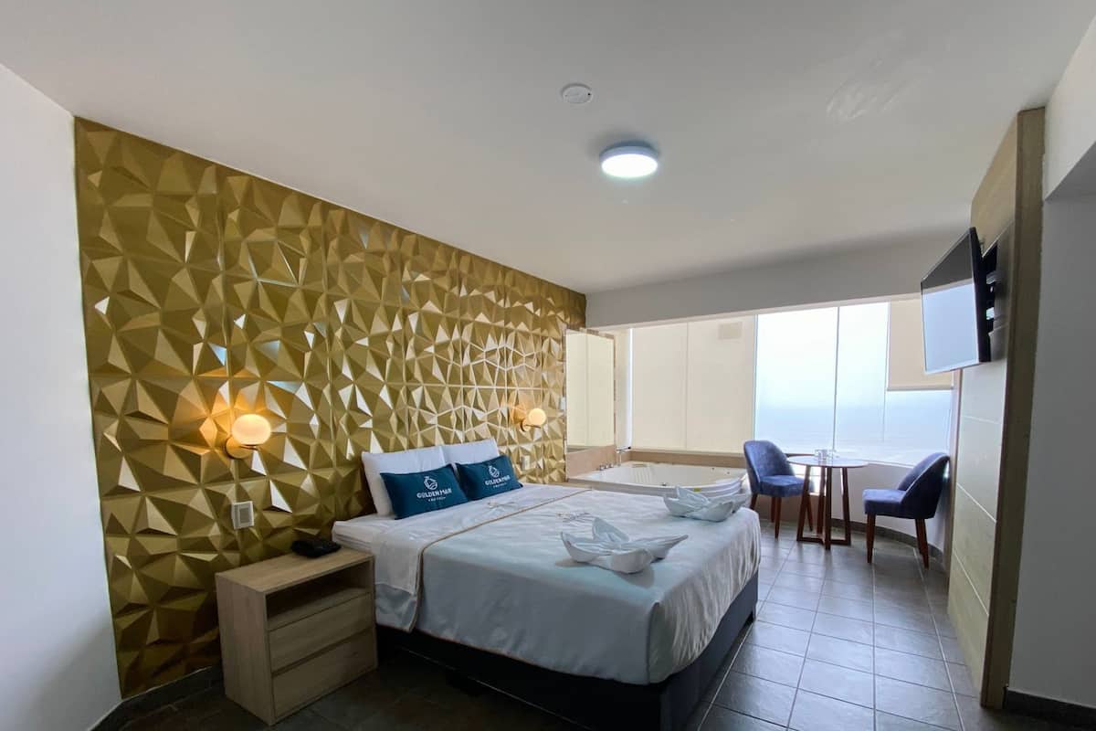 Junior studio suite, 1 queensize bed, uitzicht op zee | Donzen dekbedden, een kluis op de kamer, gratis wifi, beddengoed