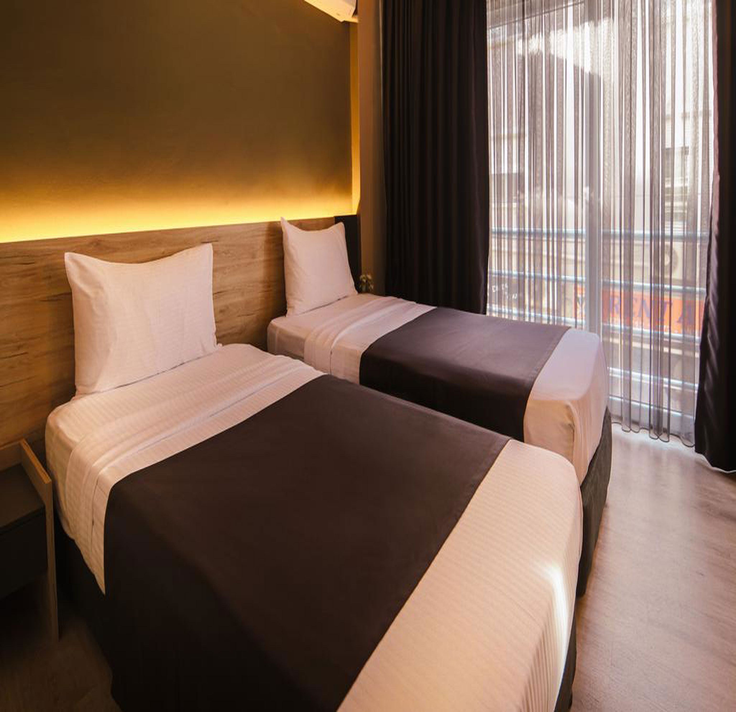 Luxe beddengoed, een minibar, gratis wifi, beddengoed
