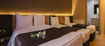 Grand Faik Hotel Çeşme