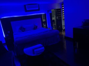 Deluxe Room, 1 Large Single Bed - Novatel Hotel (Lekki)