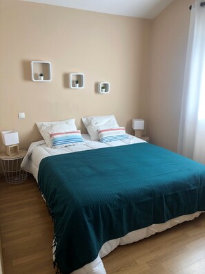 5 bedrooms, iron/ironing board, free WiFi - Beautiful family home 200m² for 10/12 people in Soustons (soustons)