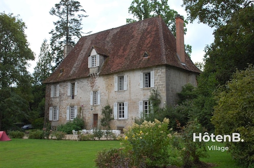 Le château du Fraysseix à Roziers-Saint-Georges