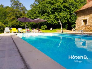 Pool - Le château du Fraysseix à Roziers-Saint-Georges (Roziers-Saint-Georges)