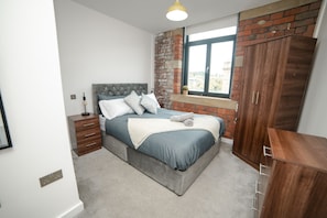 2 bedrooms