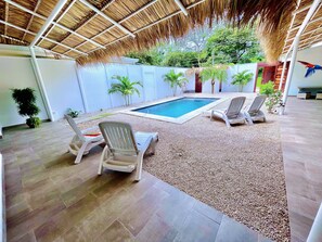 Outdoor pool - Amazing new modern house close to the beach (Potrero)