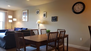 Apartment, Mehrere Betten (Riverview Retreat) | Eigene Küche