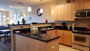 Private kitchen - Riverview Retreat (Seaside)