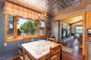 Dining - The Cedar Lodge on Big Fish Lake (Marcellus)