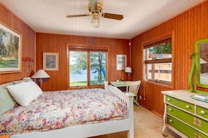 4 Schlafzimmer, Bügeleisen/Bügelbrett, Internetzugang, Bettwäsche