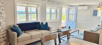 After Dune Delight: Beachfront & Access! Condo