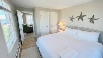 3 bedrooms, iron/ironing board, WiFi (free), bed sheets