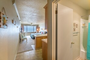 Apartment, 2 Queen-Betten (Sea Gypsy #318) | 1 Schlafzimmer