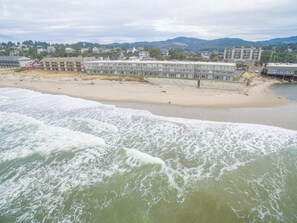 Condo, 2 Queen Beds (Sea Gypsy #318) | Beach | On the beach - Sea Gypsy #318 (Lincoln City)