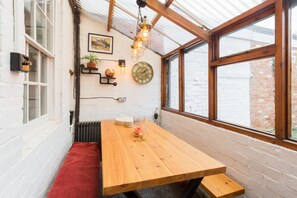 Superior-Haus, eigenes Bad | Restaurant