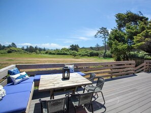 House, Multiple Beds (Seaside Cove Vue) | Balcony