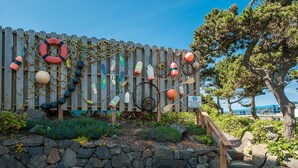 House, Multiple Beds (Sea Daze) | Property grounds - Sea Daze (Lincoln City)